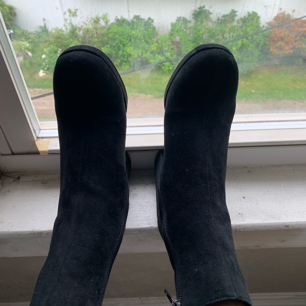 Steve Madden Black Suede Ankle Boots